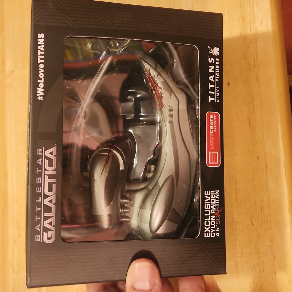 Battlestar Galactica Cylon Raider Ship Scar Titan 4.5” 2016 Loot Crate nib